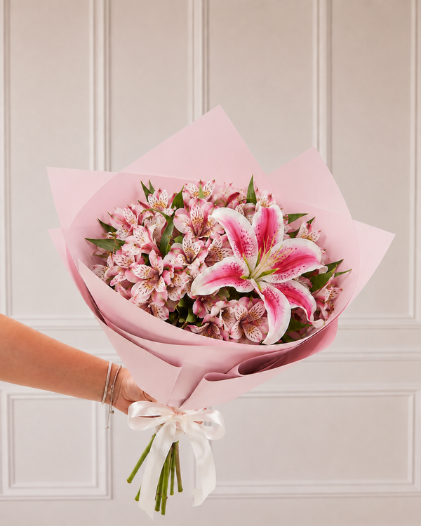 Ramo Lirio y Astromelias Rosadas