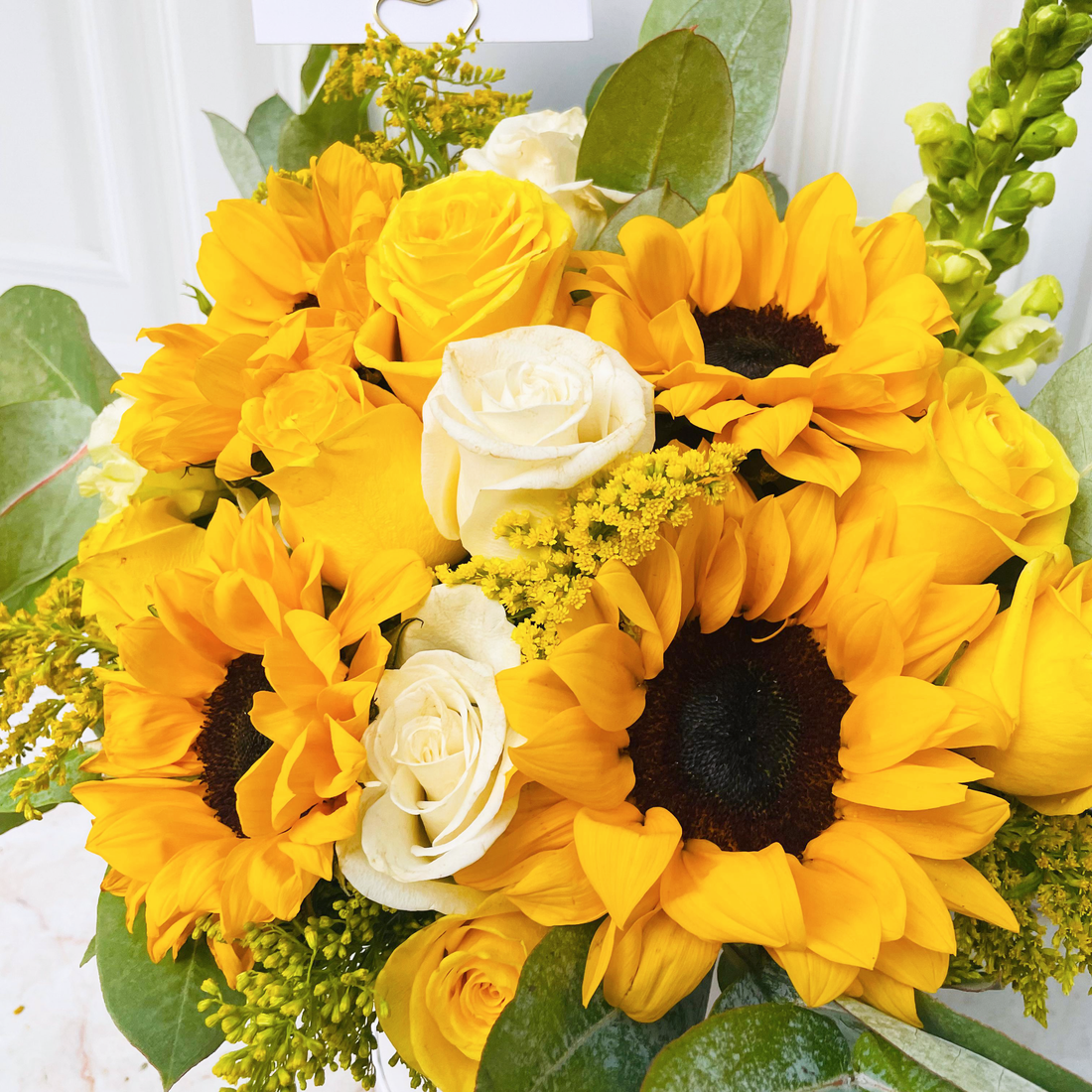 Box Premium Rosas & Girasoles