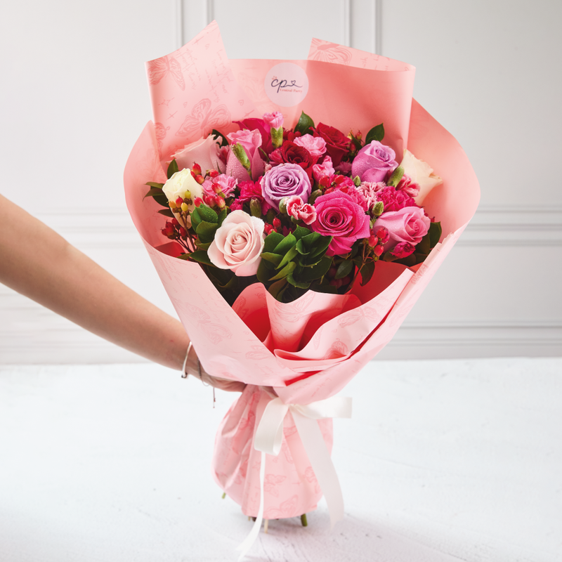 Ramo Butterfly Love Roses