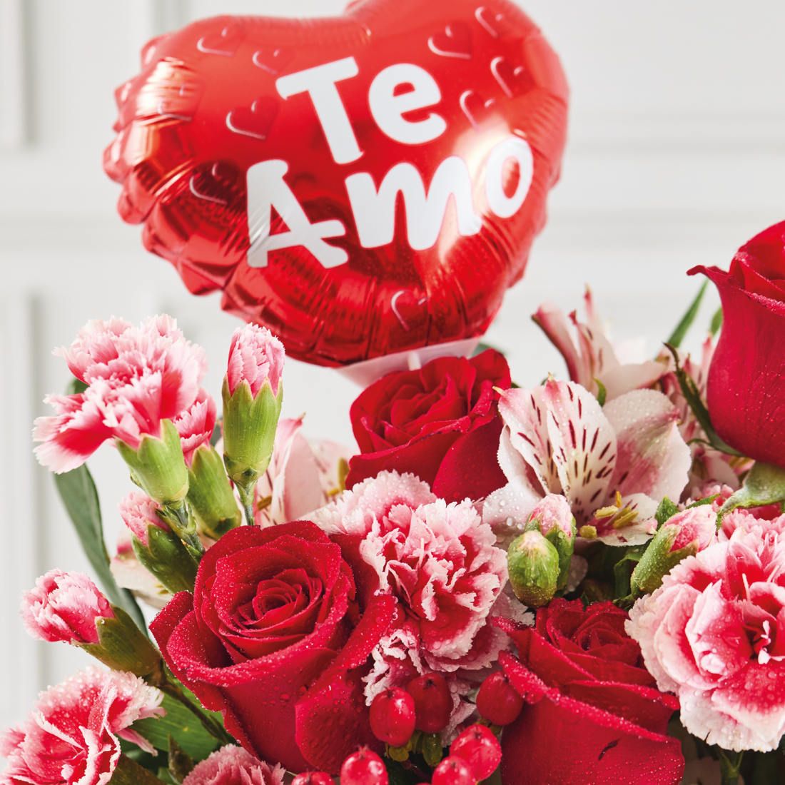 Mini Box Floral Esencia San Valentín