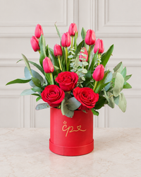 Box 10 Tulipanes Love