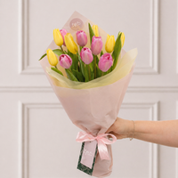 Ramo de 12 Tulipanes Fucsias y Amarillos