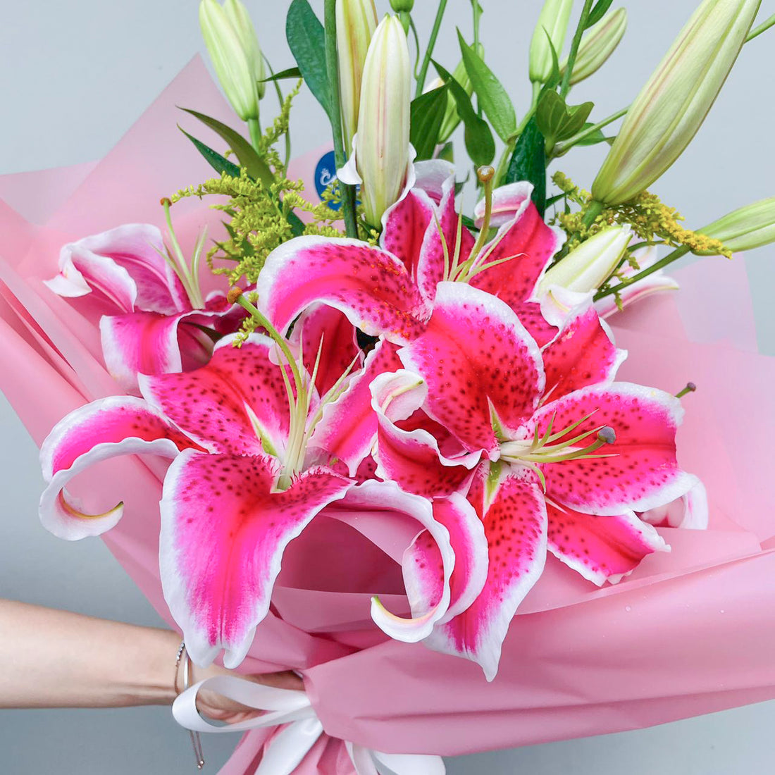 Ramo de 5 Lirios Fucsias