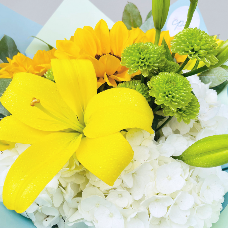 Ramo Fantasy Lirio Amarillo